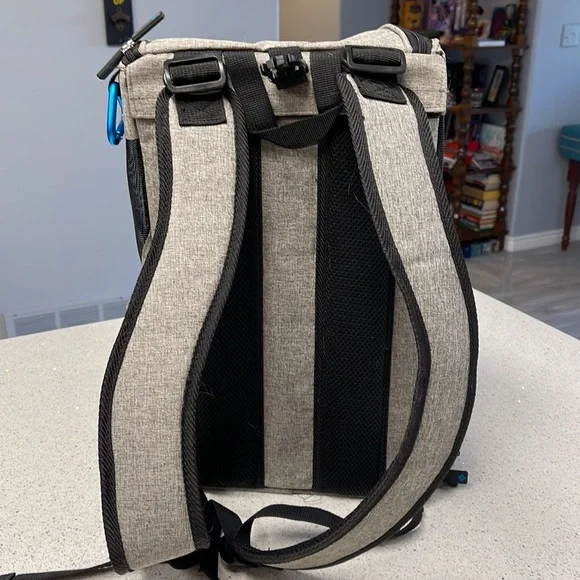 Small Pet carrier - Picture 13 of 14